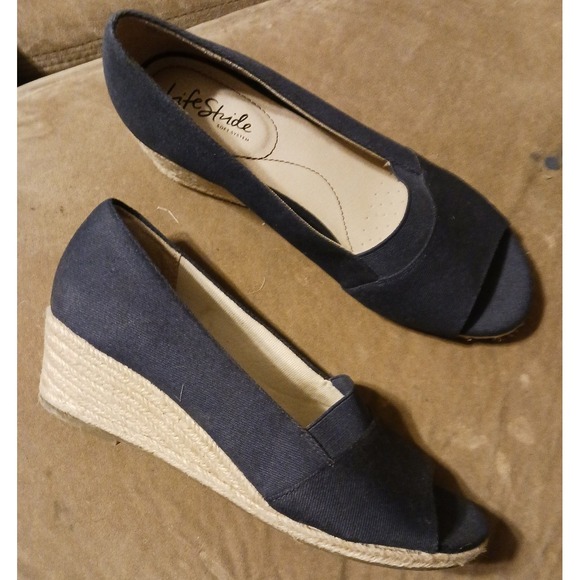 LifeStride Soft Systems Flex Navy Blue Open Toe Kitten Wedges, Size 9 - Picture 1 of 8
